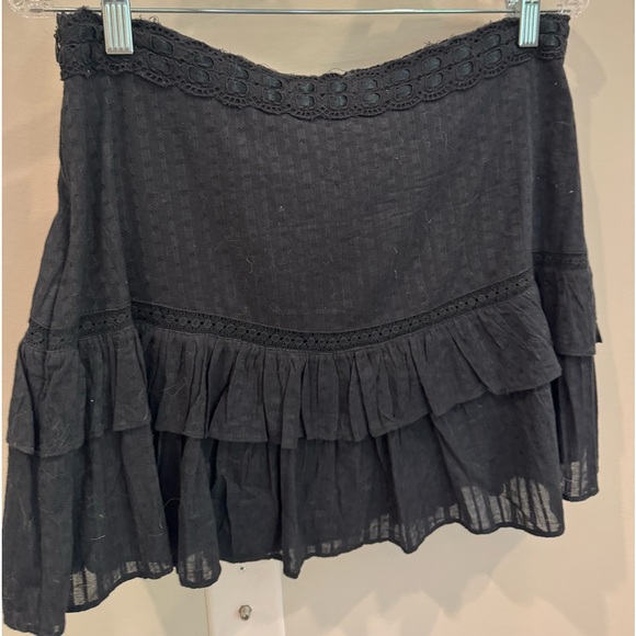 LOVESHACK FANCY MINI SKIRT - Picture 3 of 5